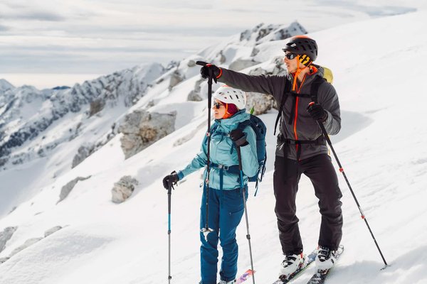 Quelles activités touristiques immanquables lors d'un passage dans les Alpes françaises ?